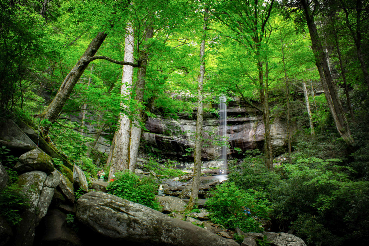 Rainbow Falls waterfall